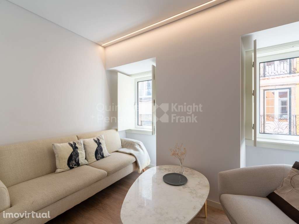 Apartamento T1 mobilado e equipado, junto à Avenida da Liberdade - Grande imagem: 3/31