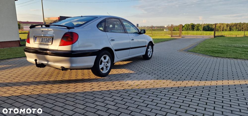 Toyota Avensis 2.0 TD Terra - 4