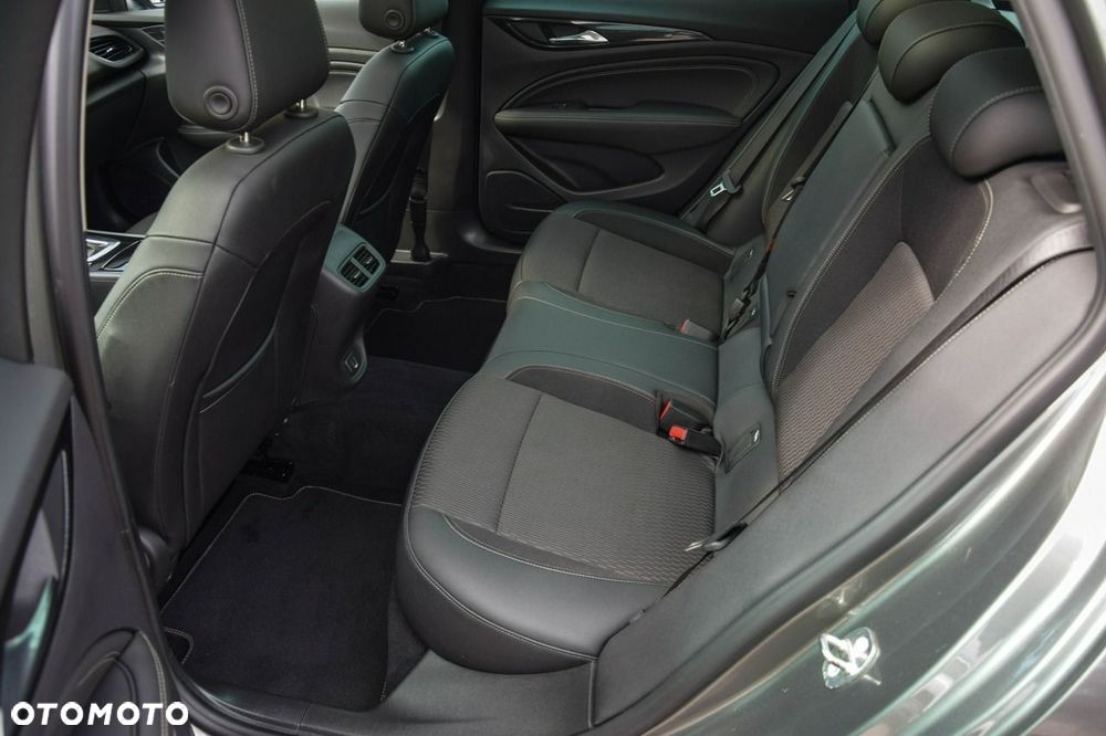 Opel Insignia 2.0 BiTurbo D 4x4 Automatik Ultimate Exclusive - 29