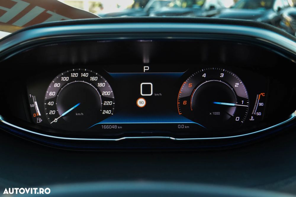 Peugeot 3008 1.5 BlueHDI 130 EAT8 Active Pack - 21