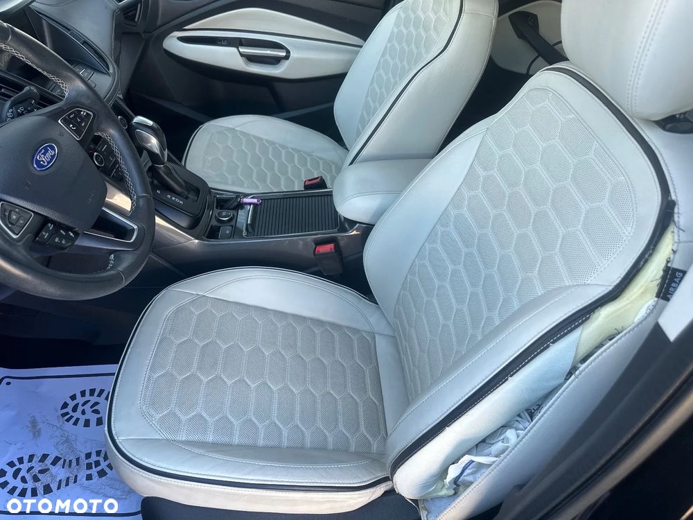 Ford Kuga 2.0 TDCi 4x4 Vignale - 26