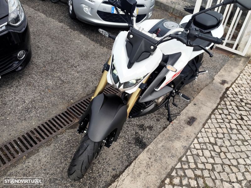 QJ Motor SRK 125S - 8