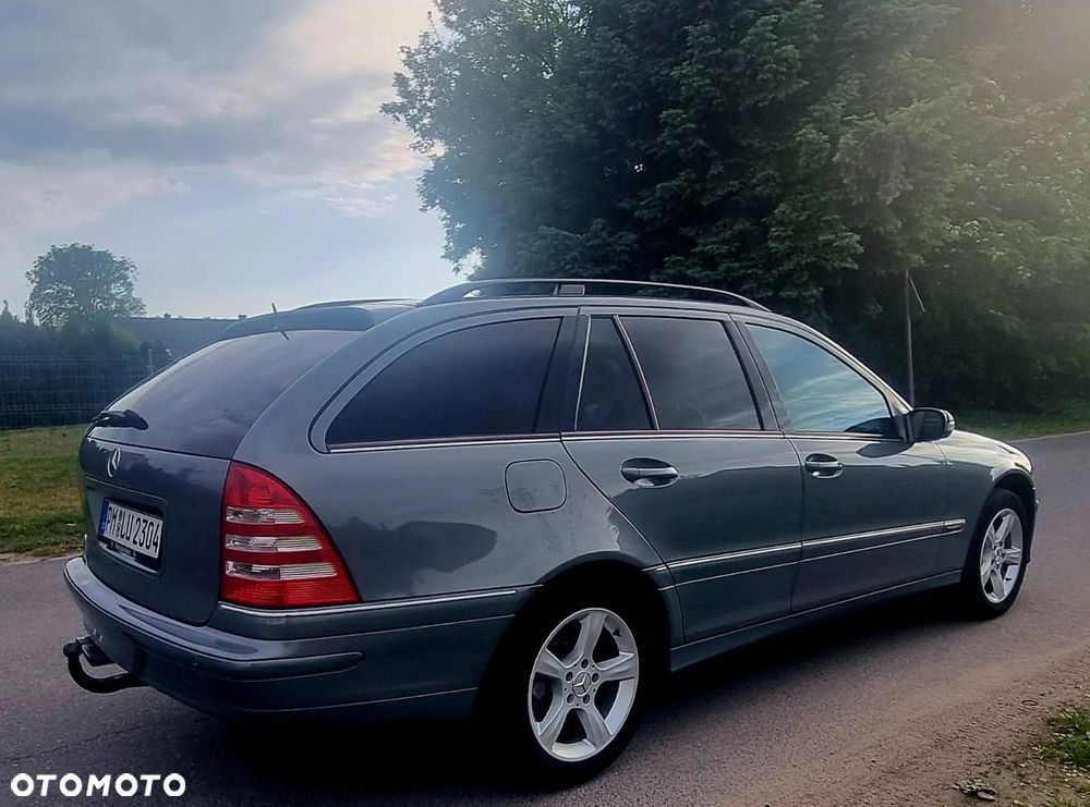 Mercedes-Benz Klasa C 280 T Avantgarde 4-Matic - 7