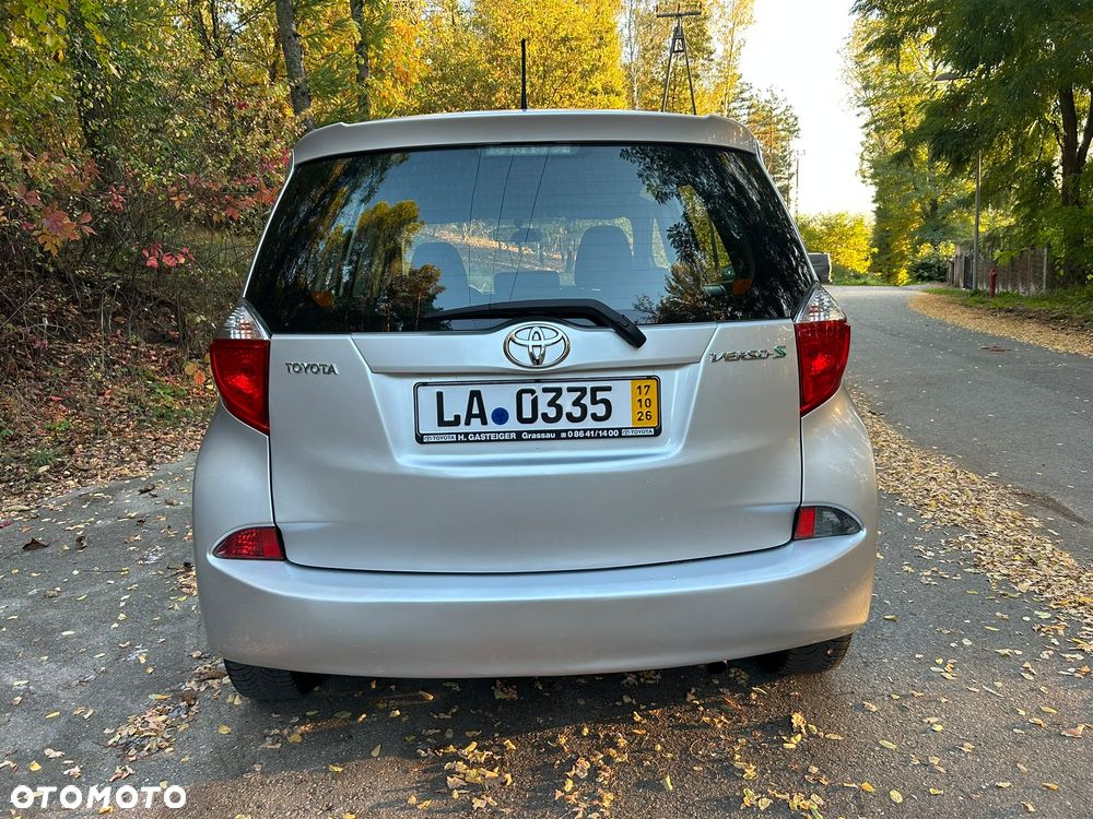 Toyota Verso S 1.33 Premium - 10