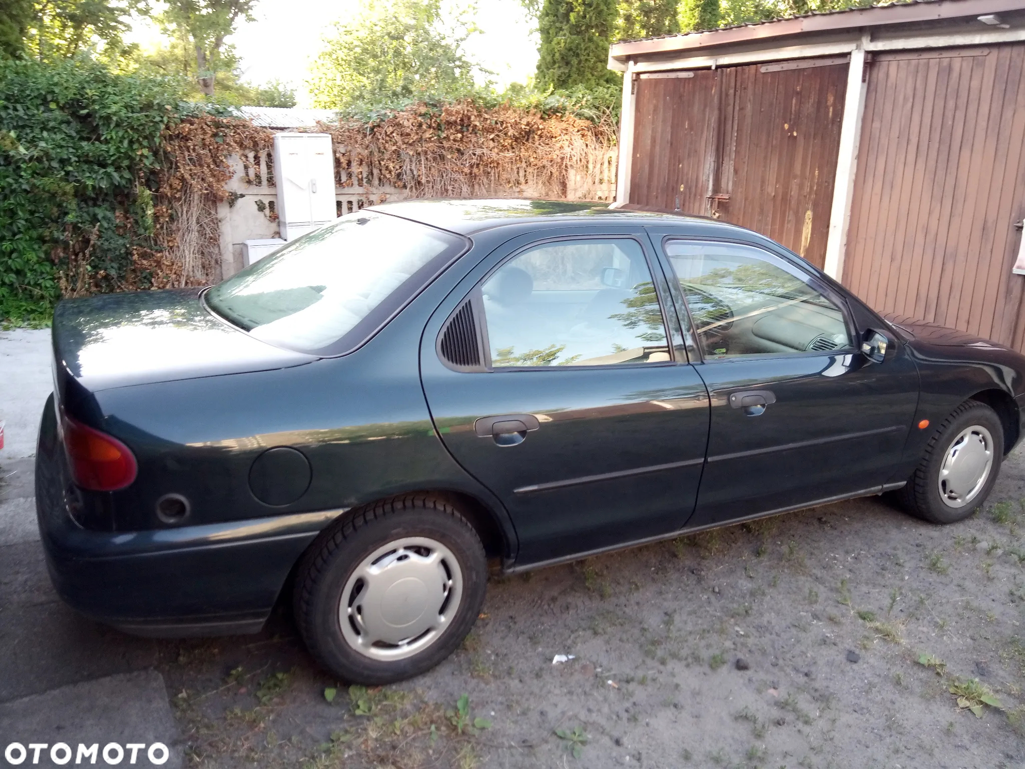 Ford Mondeo 1.8 GLX - 13
