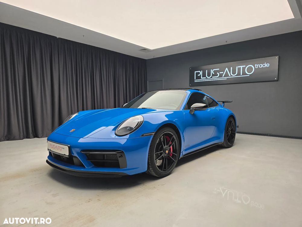 Porsche 911 4 GTS PDK - 2