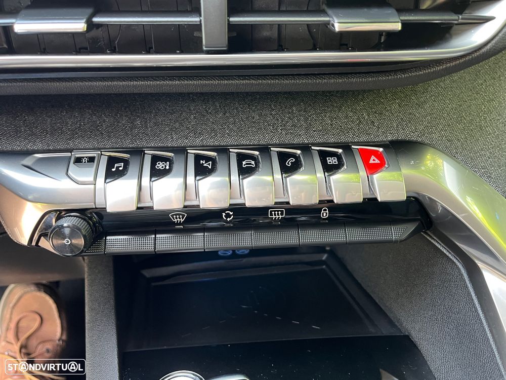 Peugeot 3008 PureTech 130 Stop & Start GPF EAT8 Allure Pack - 16