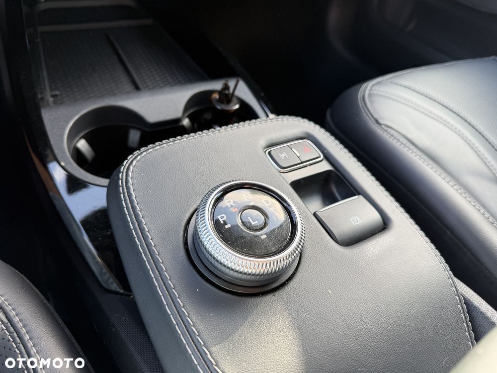 Ford Mustang Mach-E 73 kWh AWD Premium - 14