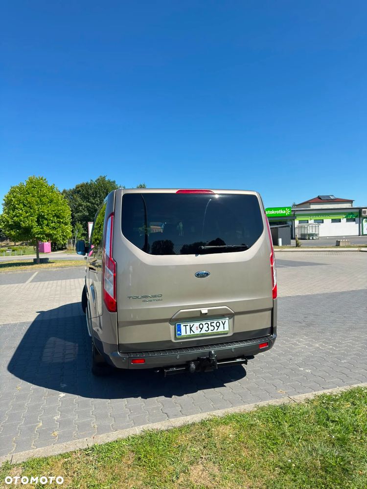 Ford Tourneo Custom - 6