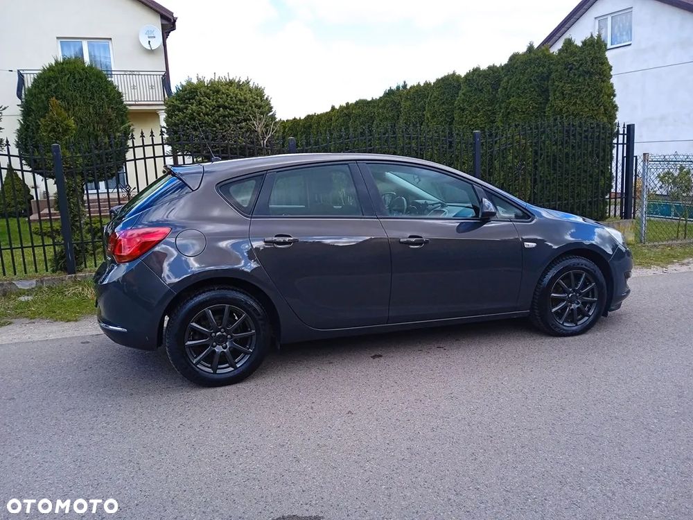 Opel Astra 1.4 T Enjoy - 22