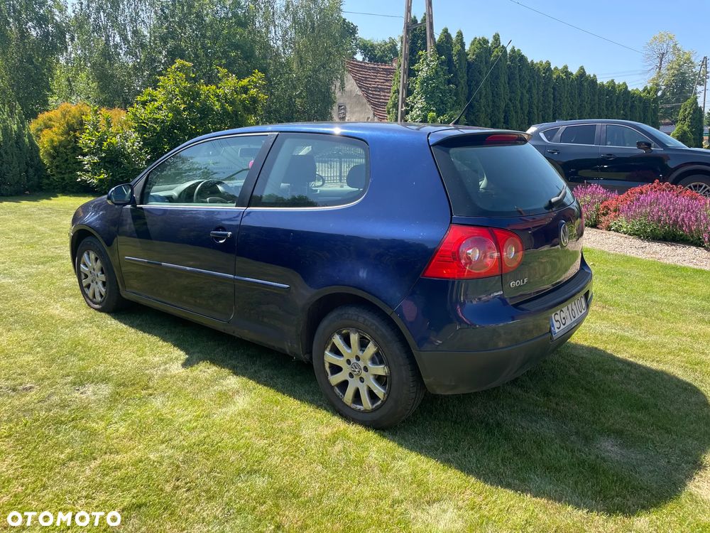Volkswagen Golf 1.6 Comfortline - 3