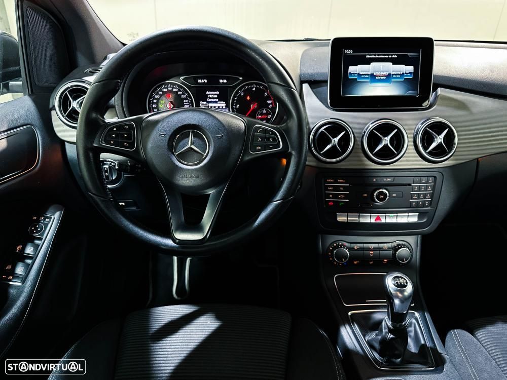 Mercedes-Benz B 180 d Urban - 20