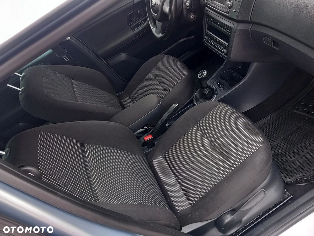 Skoda Roomster 1.6 TDI DPF Scout - 27