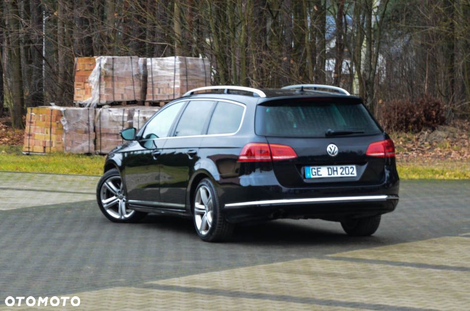 Volkswagen Passat - 25