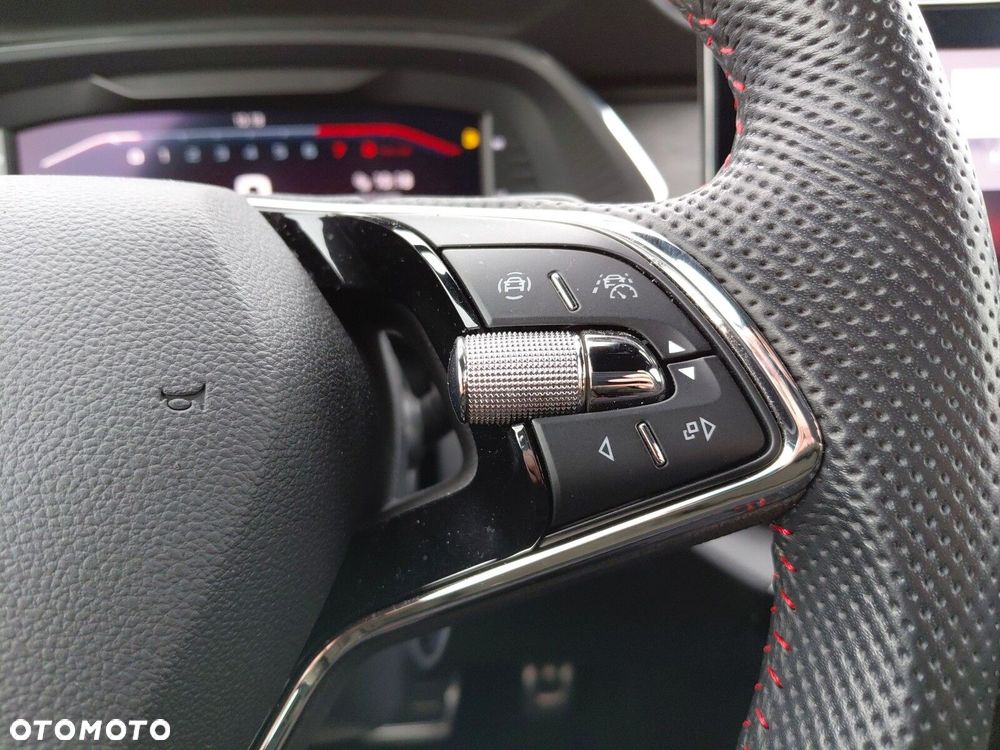 Skoda Octavia 2.0 TSI RS DSG - 20