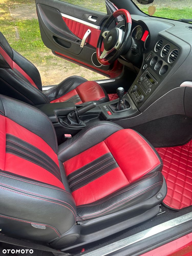 Alfa Romeo Brera - 25