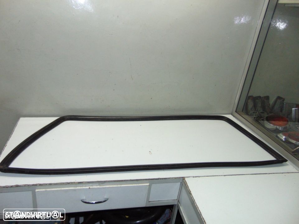 Peugeot 505 carro - borracha do vidro do óculo - 1