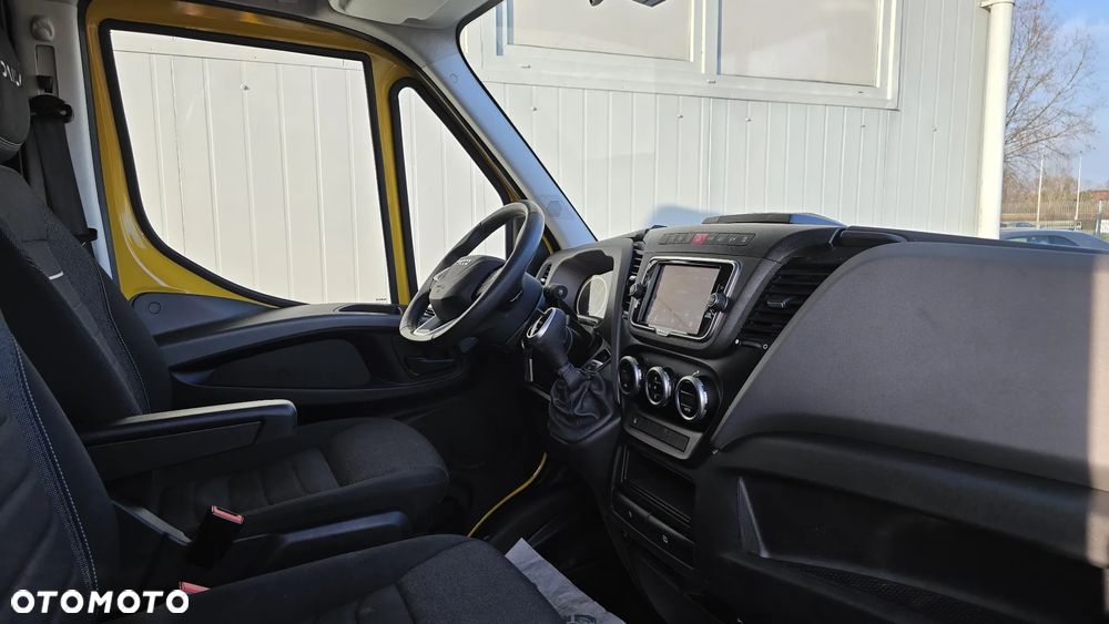 Iveco Daily Hi-Matic 35S18A8/P Digicross Webasto, LED, Sypialnia Spojkar, Pneumatyka, AUTOMAT 3.0 180KM - 18
