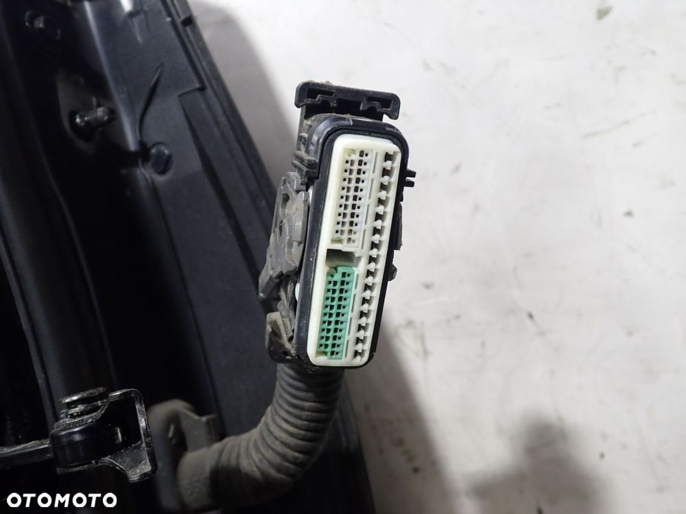 DRZWI LEWY PRZÓD INFINITI M37X KOL:GAC - 20