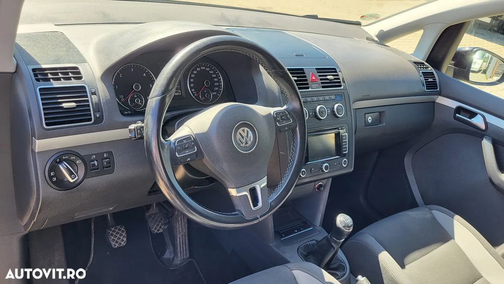 Volkswagen Touran 1.6 TDI DPF Life - 13