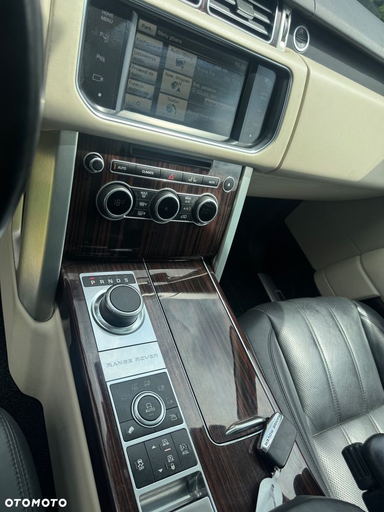 Land Rover Range Rover 4.4SD V8 LWB Vogue - 13