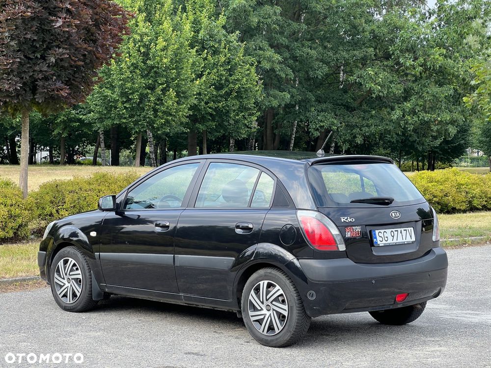 Kia Rio 2005 photo 5