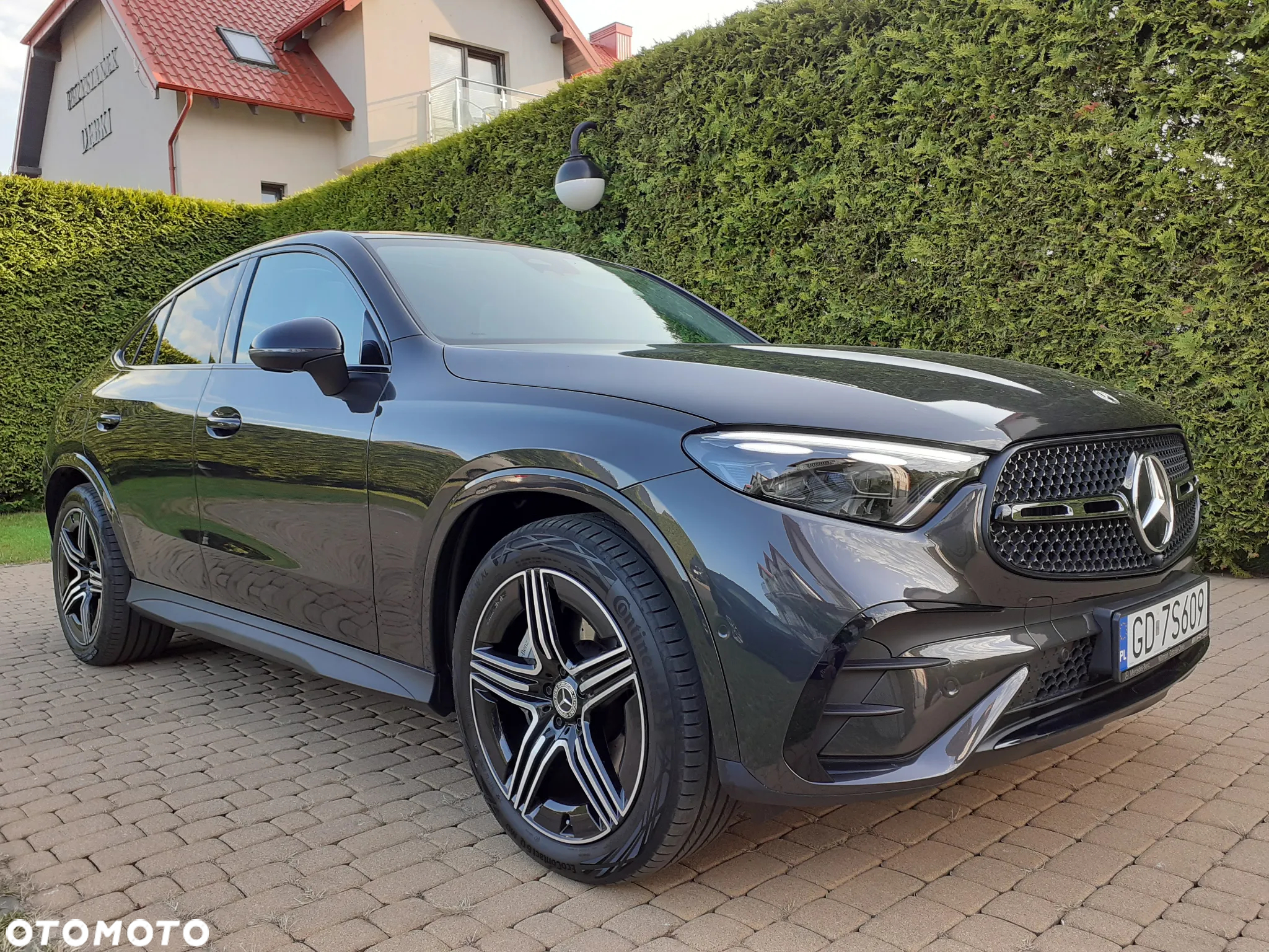 Mercedes-Benz GLC - 12
