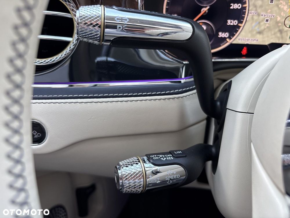 Bentley Flying Spur - 13