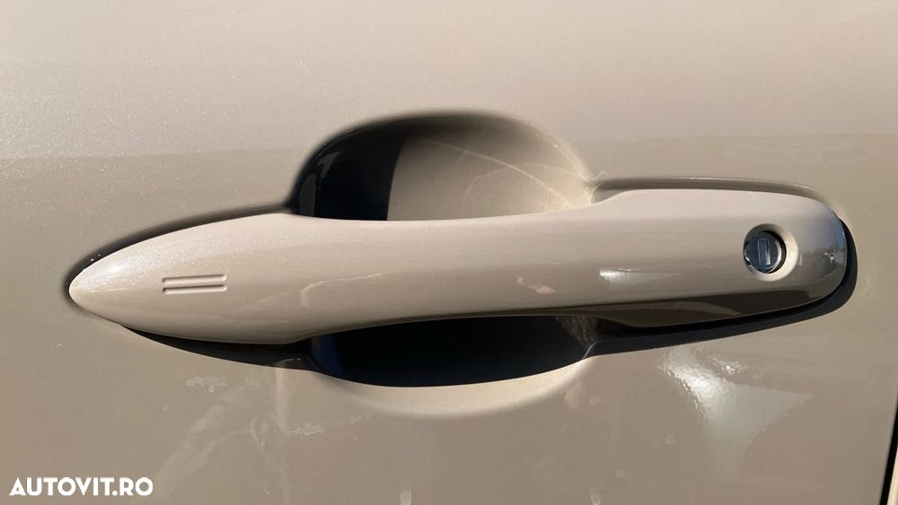 Toyota Corolla Cross - 10