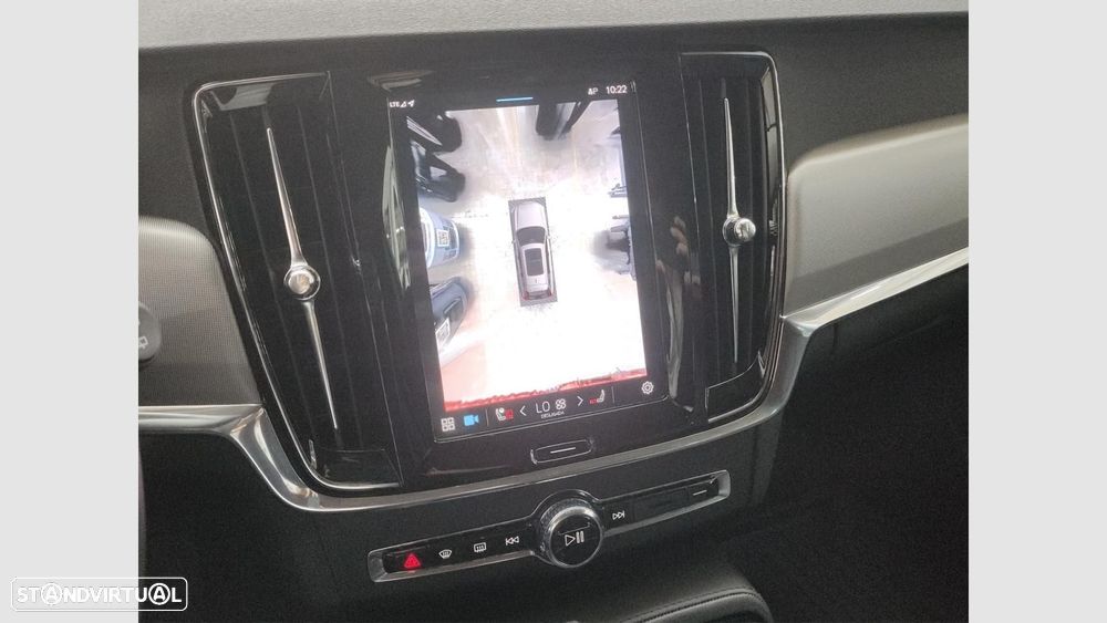 Volvo V90 2.0 T6 PHEV Plus Dark AWD - 18