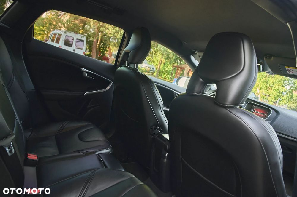 Volvo V40 D3 Summum - 29