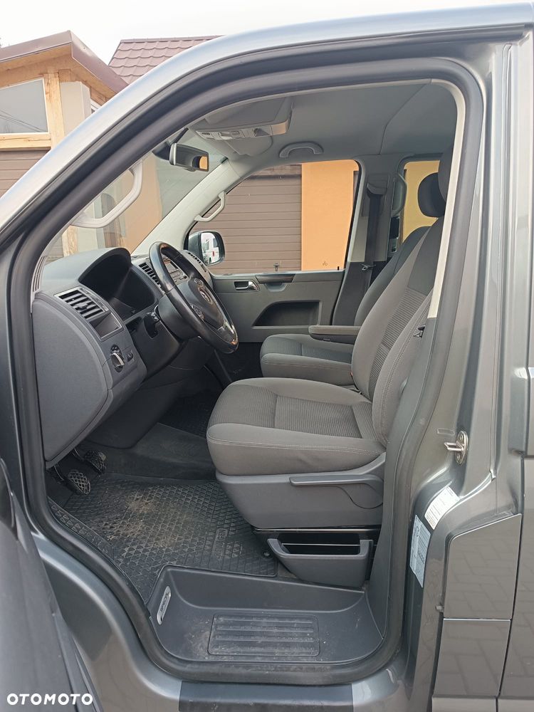 Volkswagen Multivan - 8