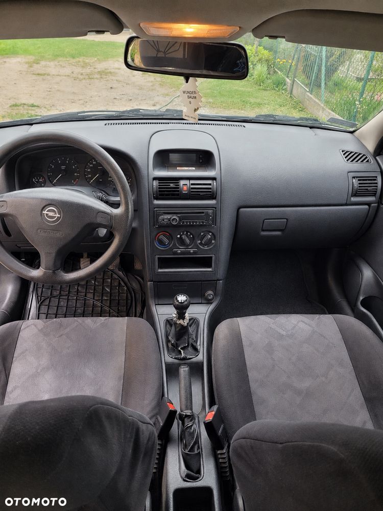Opel Astra - 8