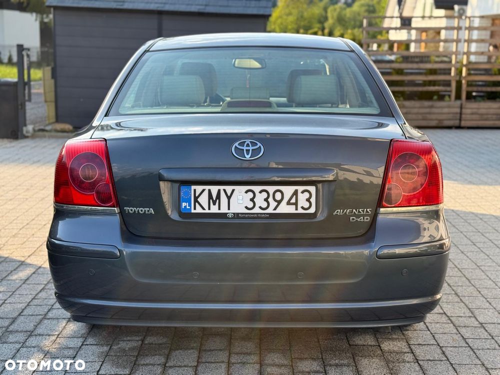 Toyota Avensis 2.2 D-4D Prestige - 4