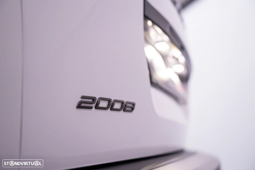 Peugeot 2008 PureTech 100 Allure - 19