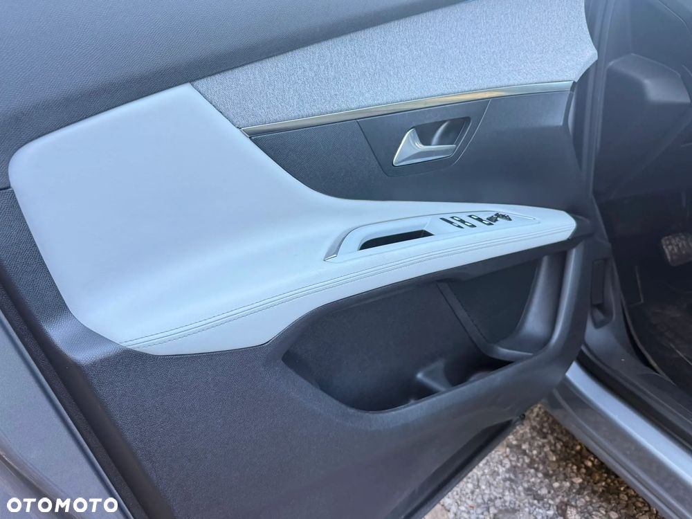 Peugeot 3008 - 22