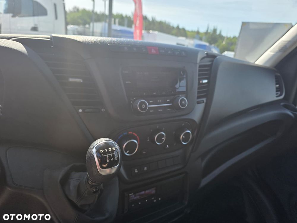 Iveco 50C16 Wywrotka Demo Pokazowy 50C18 Skrzynka Narzędziowa Hds Żuraw - 9