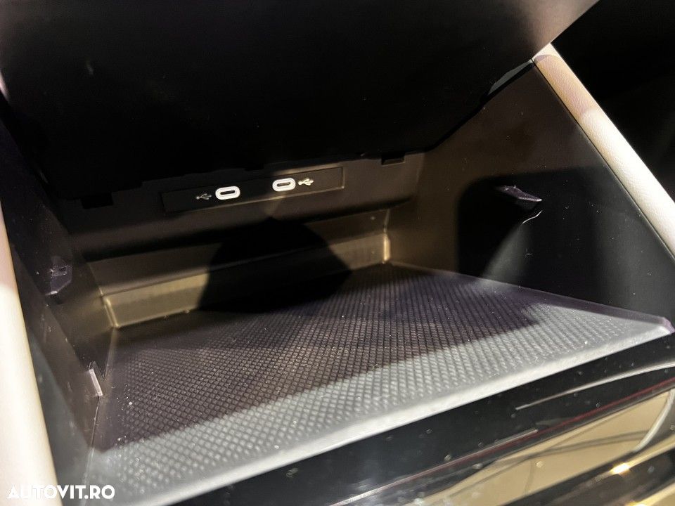 Volkswagen Tiguan - 16