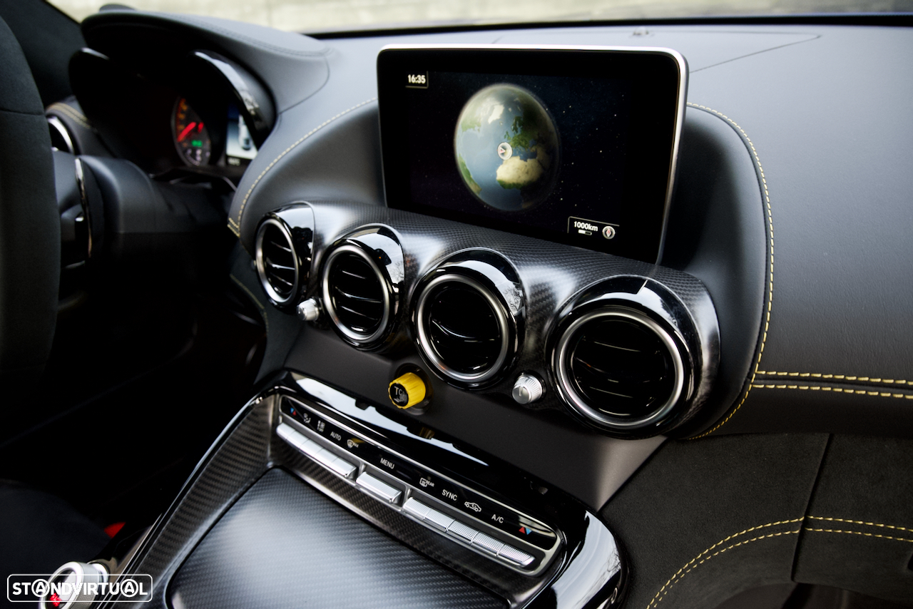 Mercedes-Benz AMG GT R - 33