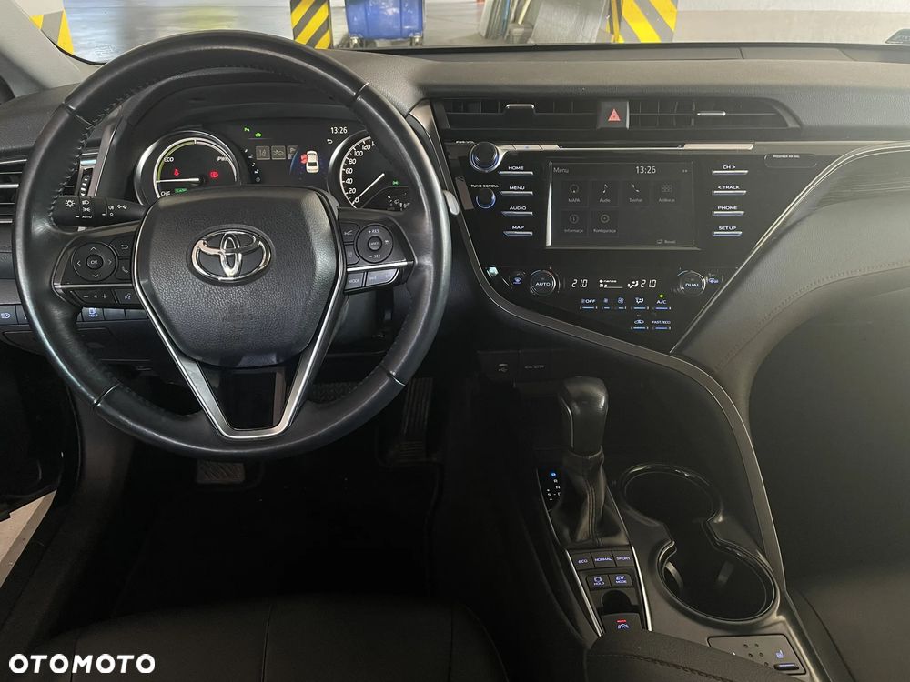 Toyota Camry Business Edition - 7