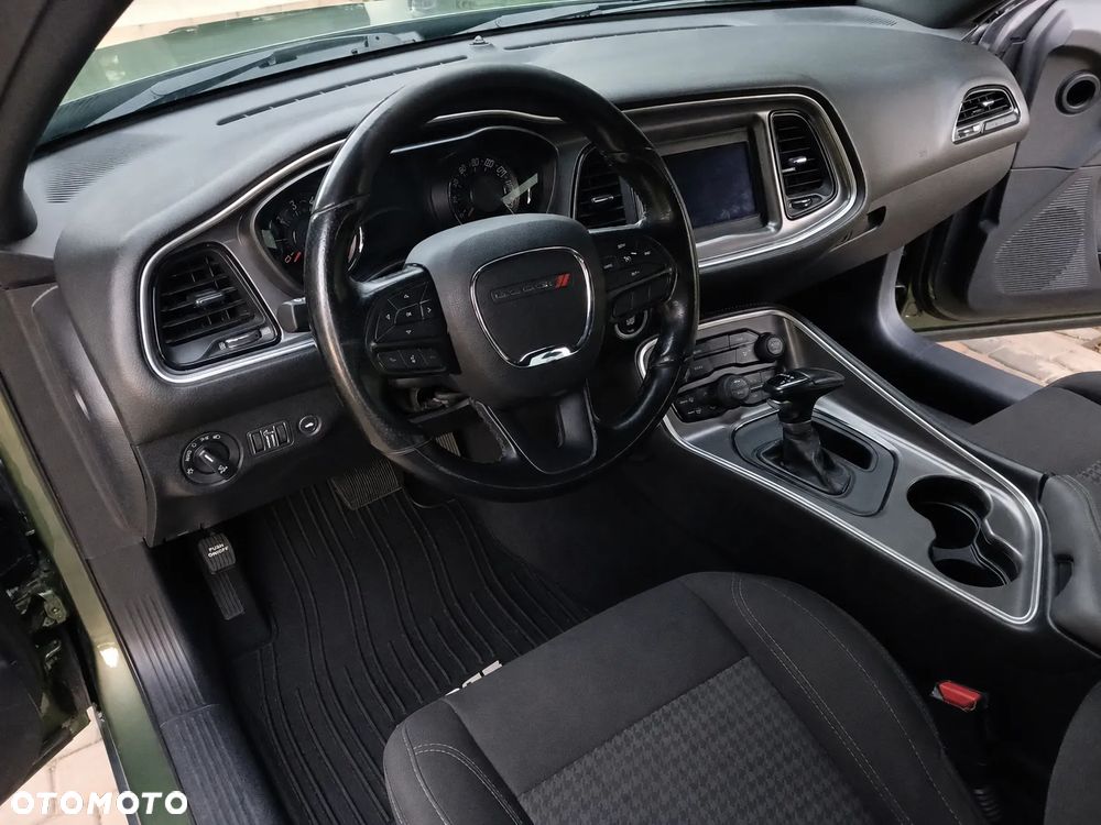 Dodge Challenger 3.6 SXT - 14