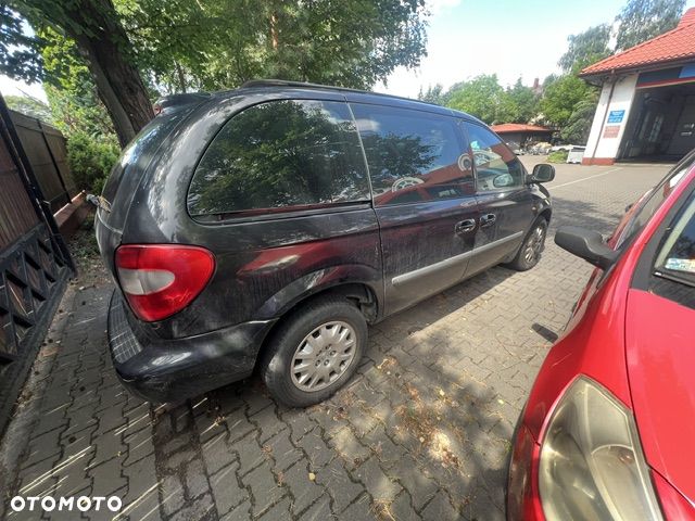 Chrysler Voyager 2.8 CRD SE - 3