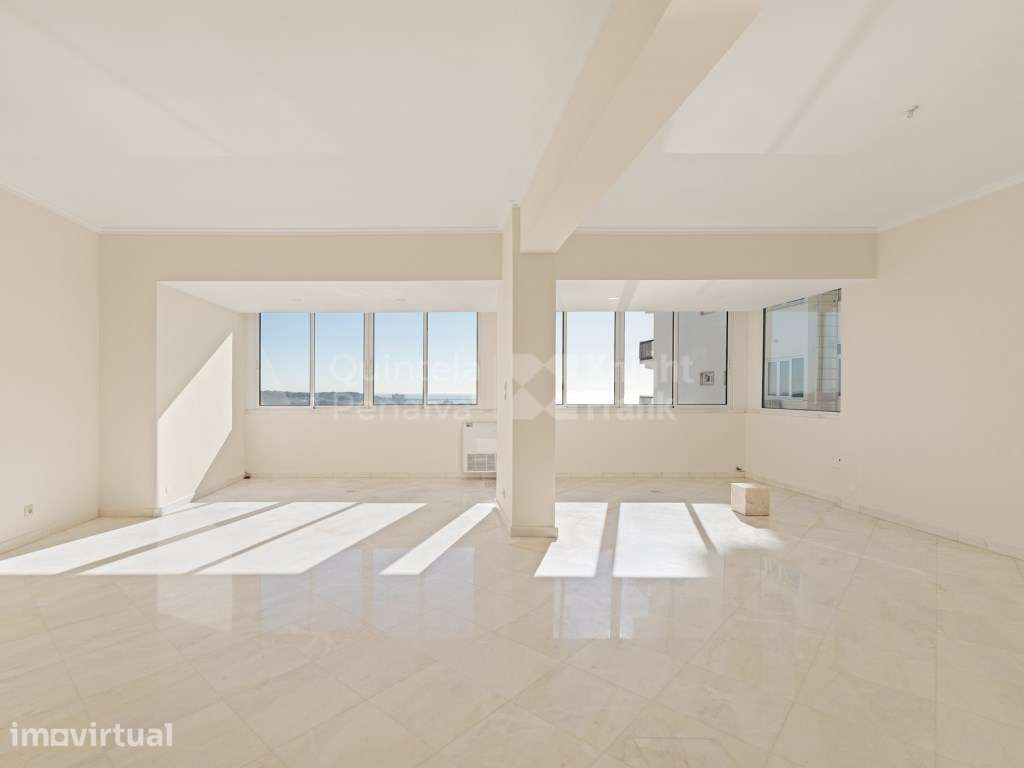 Apartamento T3+1 com vista Rio para arrendamento no Restelo - Grande imagem: 2/32