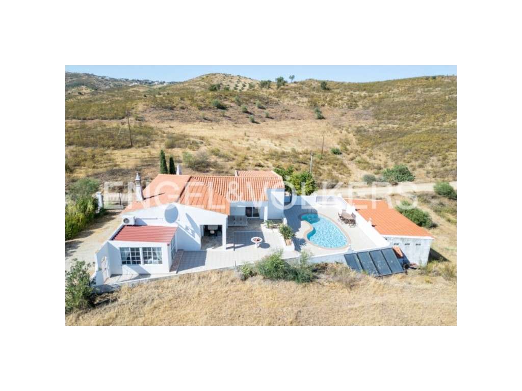 Villa Galharda - Grande imagem: 3/26