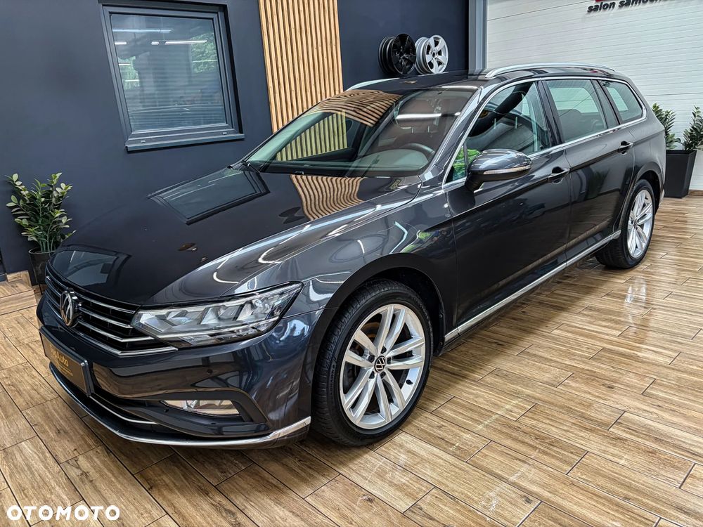 Volkswagen Passat - 12