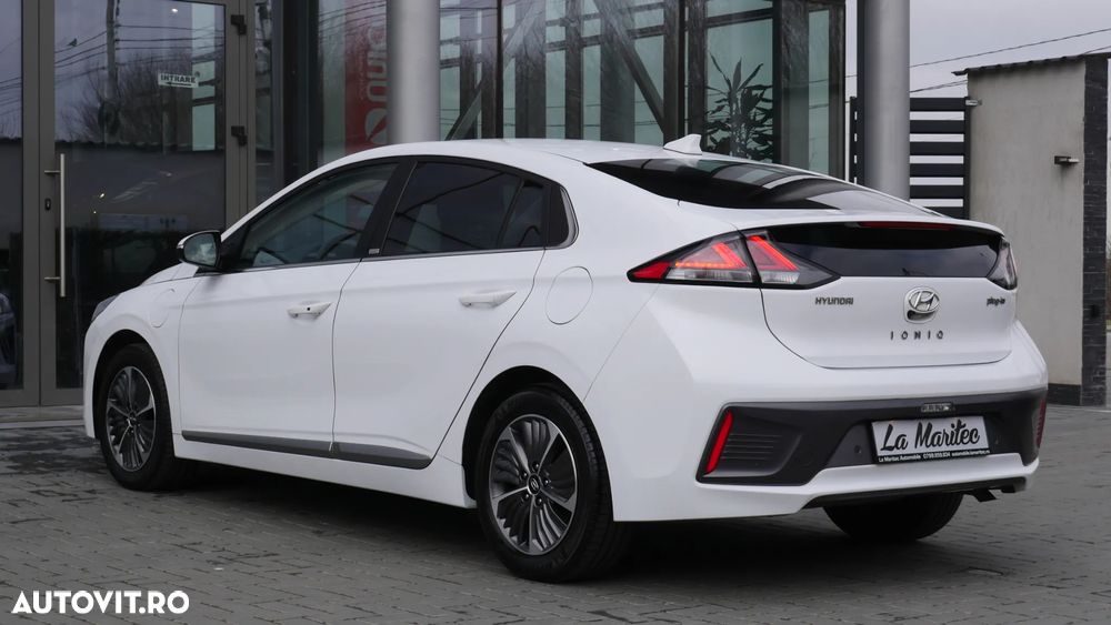 Hyundai IONIQ - 9