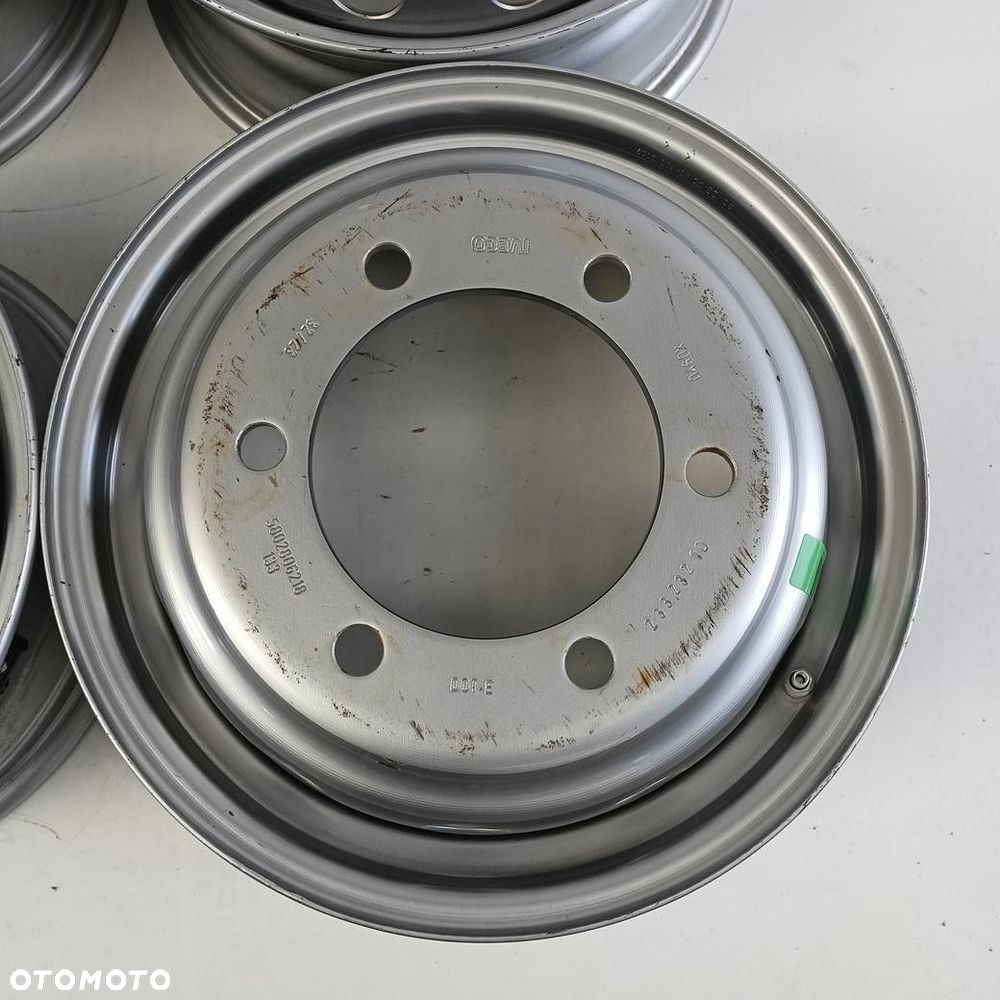 FELGI 6x205 16 4szt IVECO DAILY 60C 72C (F6547) - 4