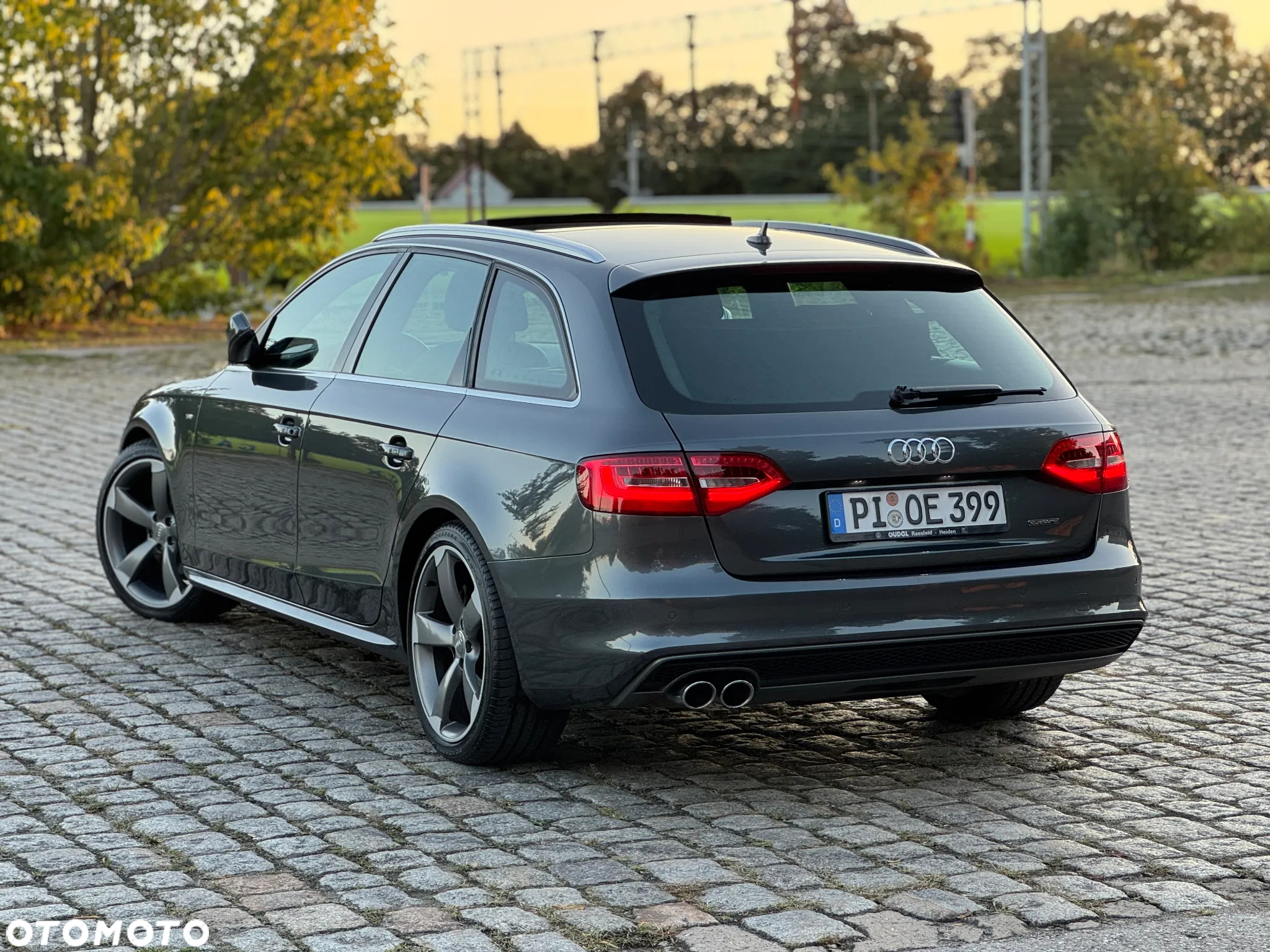 Audi A4 Avant 2.0 TDI Quattro Line S tronic - 13