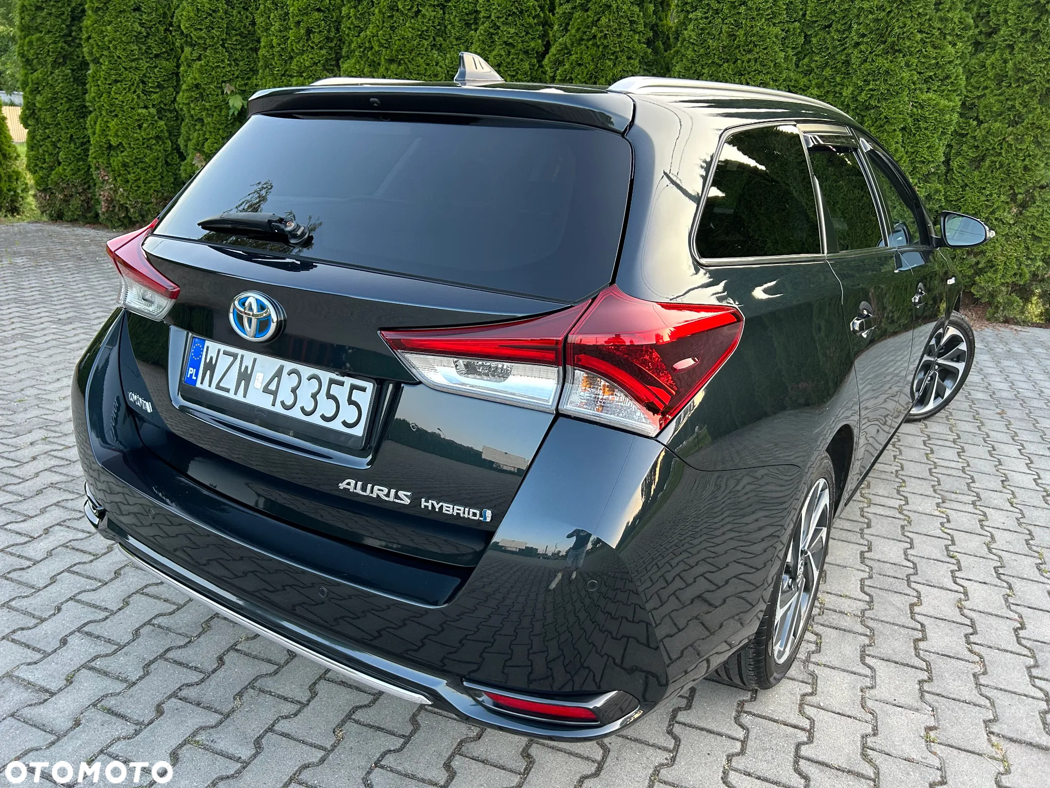 Toyota Auris Hybrid 135 Premium - 18