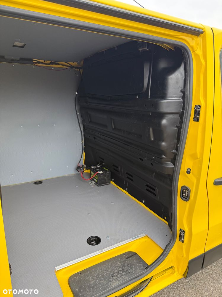 Renault Trafic - 21